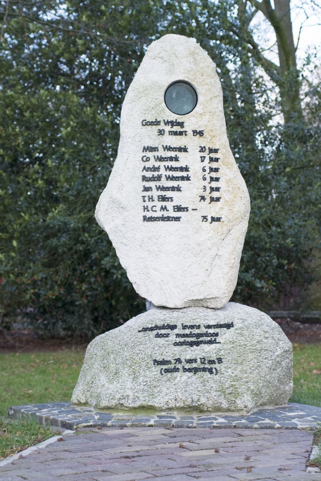 Oorlogsmonument Nijhofsweg, Barlo (foto Francien Wiersma-Luimes)