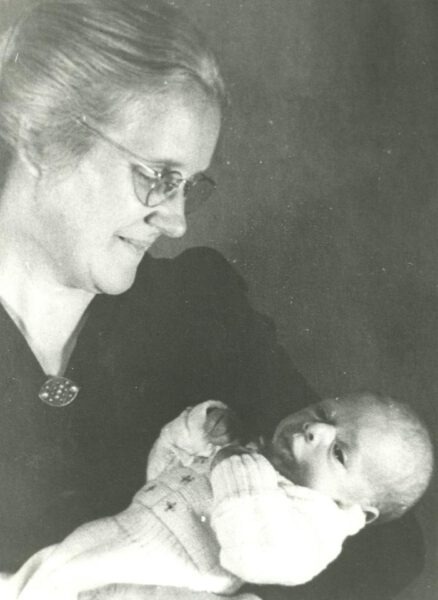 Dela Wikkerink-Eppink met Aron Jedwab alias Willem Herfstink