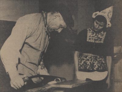 Klompenmaker Houwer, Bredevoort - Nieuwe Winterswijksche Courant, 03-01-1968