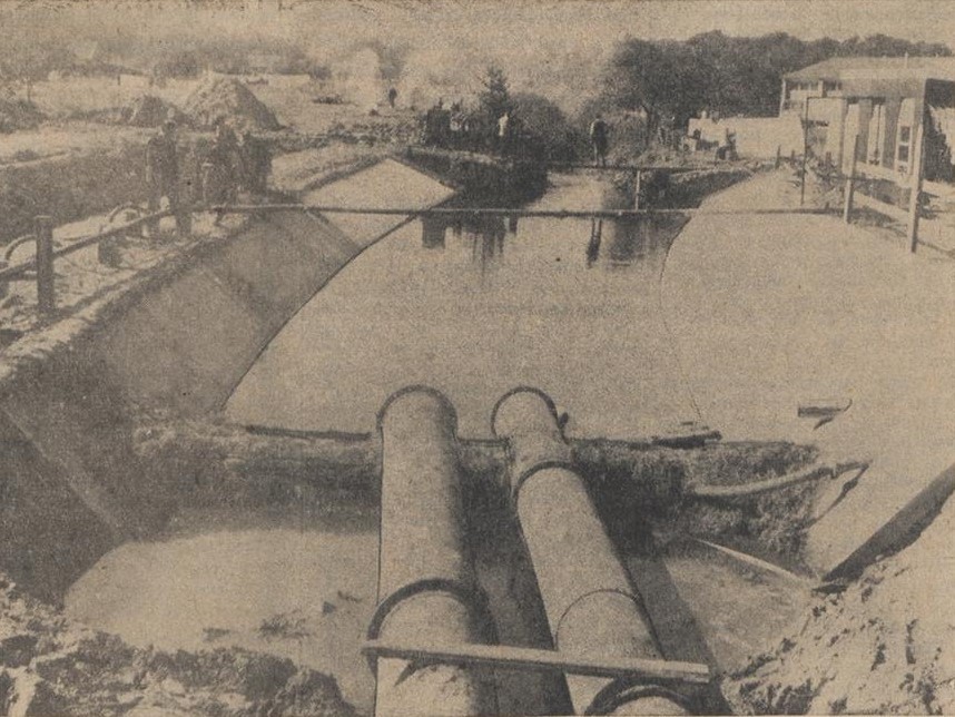 Keizersbeek Aalten verbeterd en rechtgetrokken - Nieuwe Winterswijksche Courant, 23-09-1966