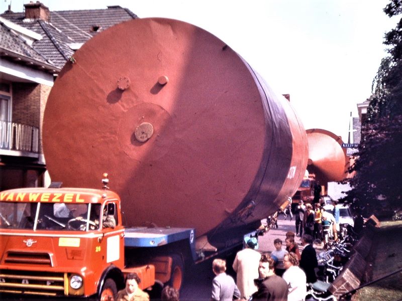 Zwaar transport - Landstraat, Aalten (1970)