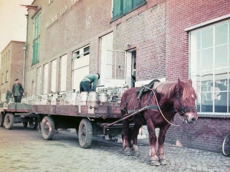 Admiraal de Ruyterstraat 10, Aaltensche Coöp. Zuivelfabriek