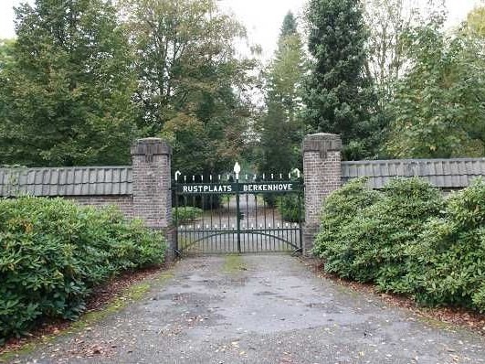 Begraafplaats Berkenhove, Aalten