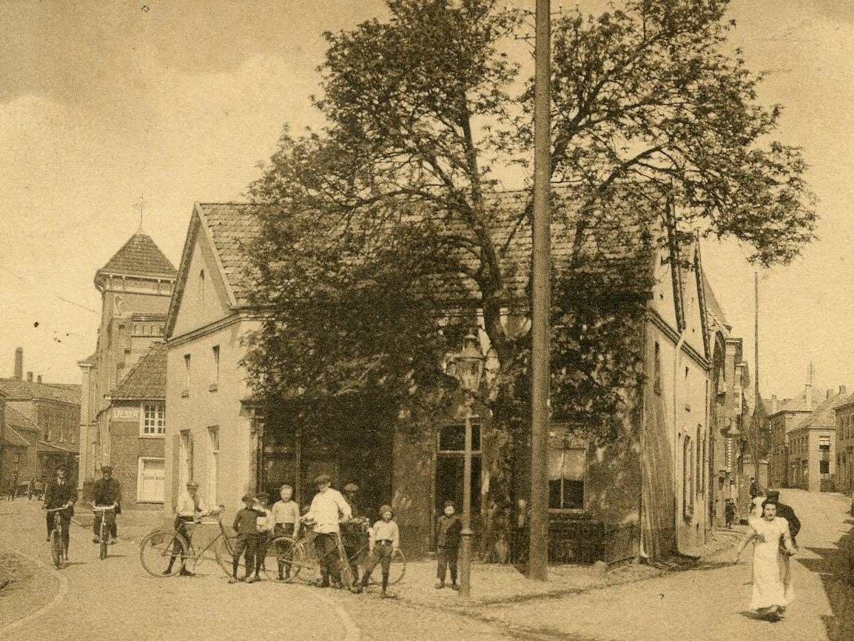 Café Rathmer, Landstraat 2, Aalten