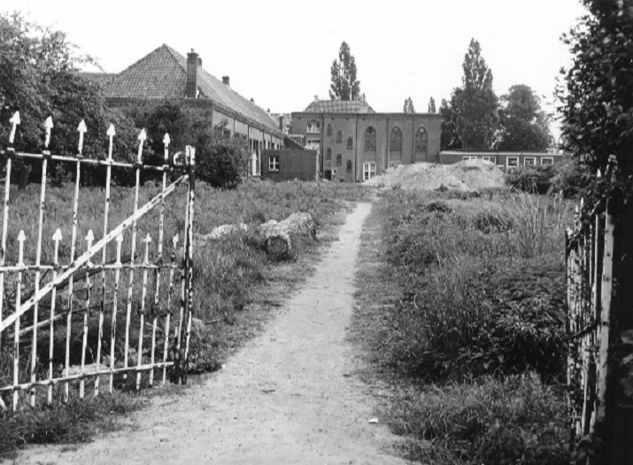 Rear entrance of St Elisabeth's Convent and St Jozef's School, c.1975  