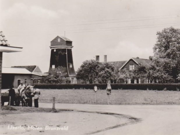 Molen van Brunsveld, Dinxperlosestraatweg, IJzerlo