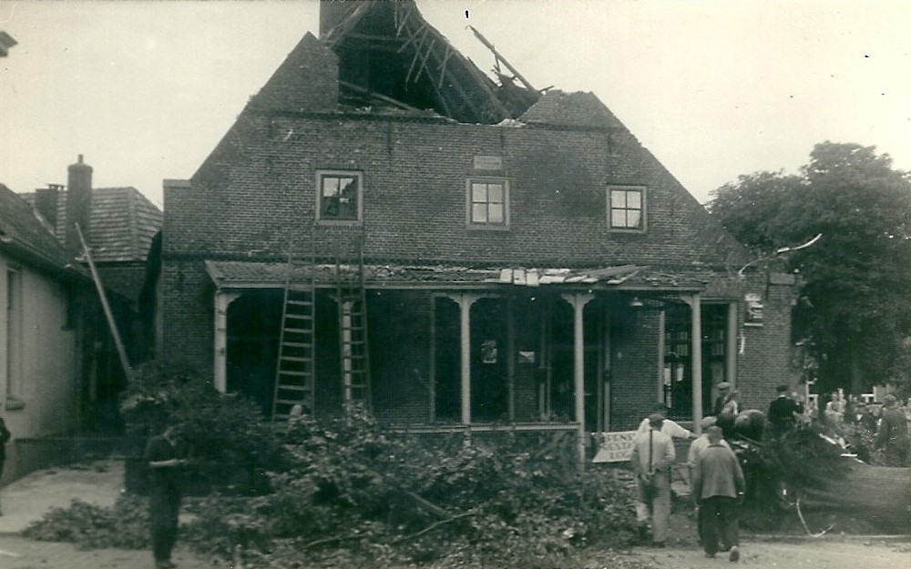 Markt 2, Aalten (Tante Mina) - Stormschade,1952