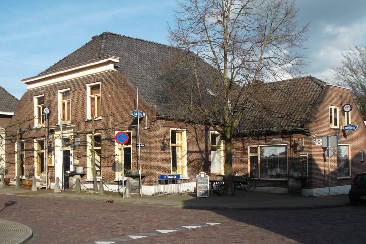 Prinsenstraat 4, Aalten (Café Schiller)