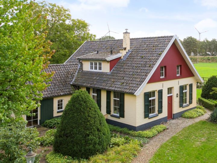 Essinkweg 12, IJzerlo