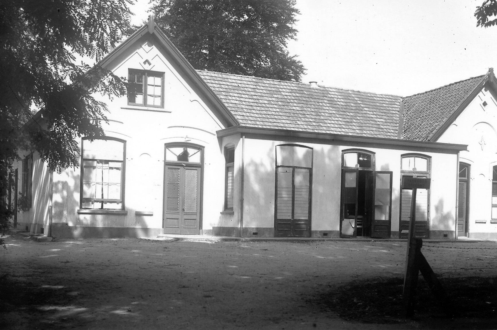 Hofstraat 13, Aalten - Sociëteit De Harmonie