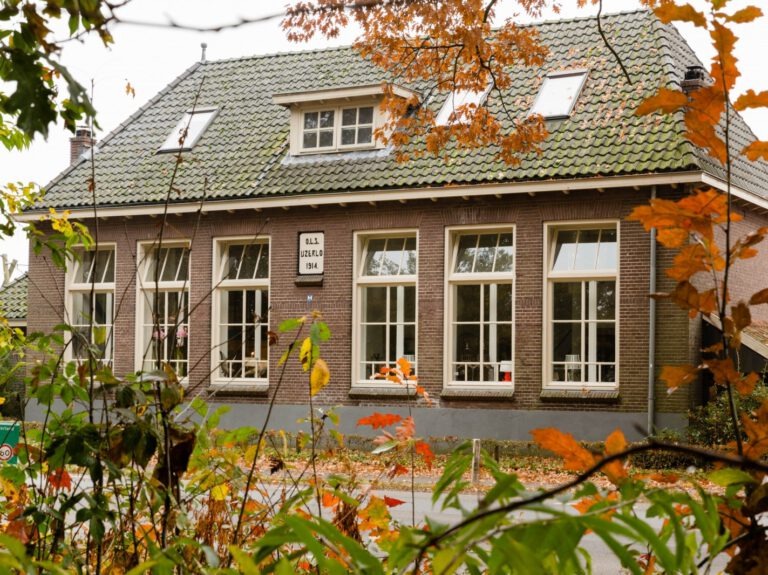 Openbare Lagere School, Dinxperlosestraatweg, IJzerlo