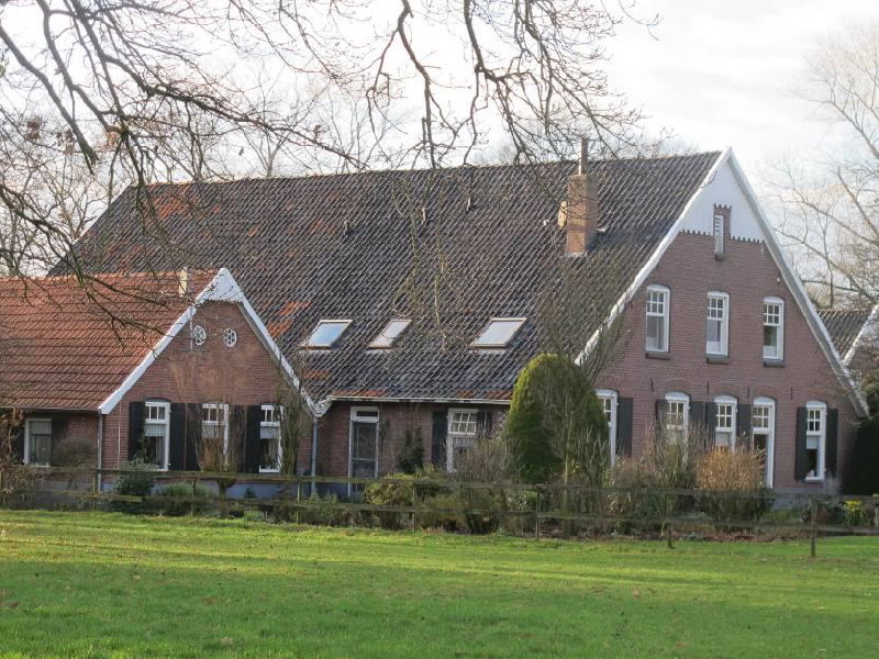 Steengroeveweg 1, Lintelo (Lens)