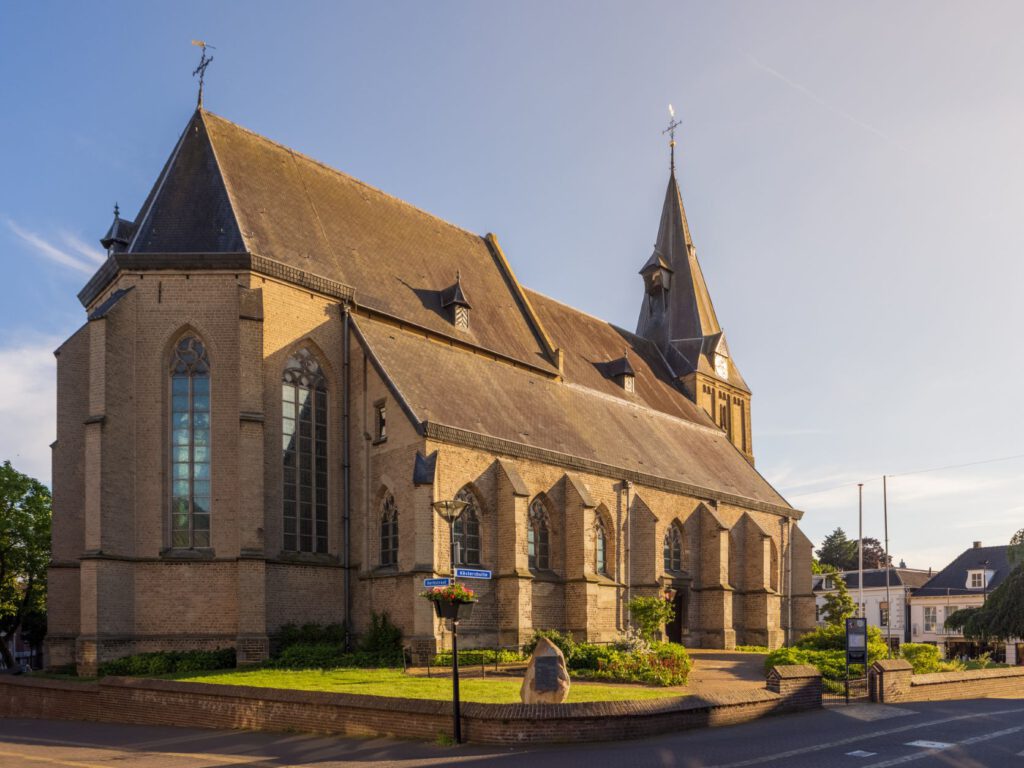 Oude Helenakerk, Markt, Aalten