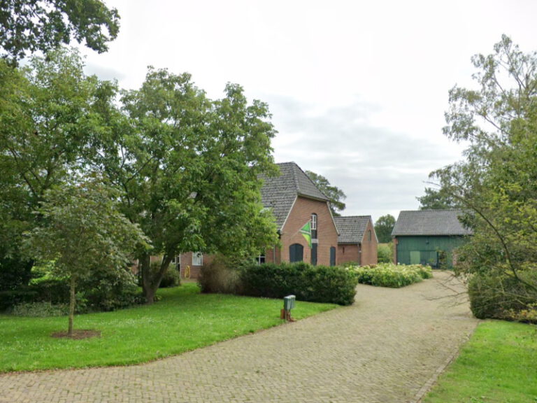 De Hennepe, Romienendiek 3, Dale