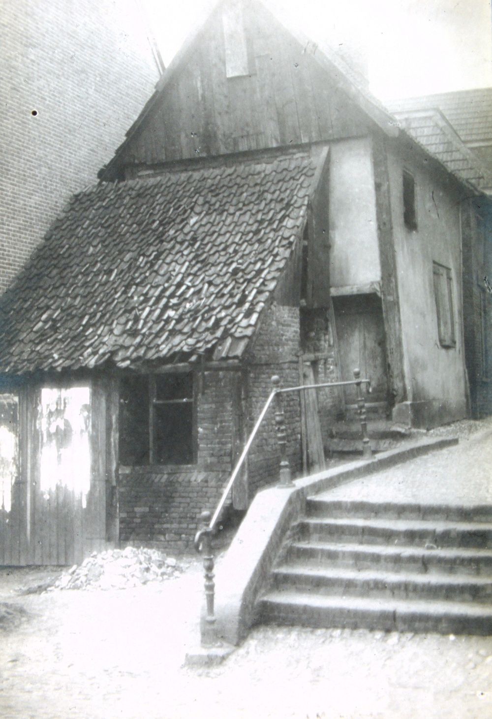 Kerkstraat 2, Aalten (trepkes)