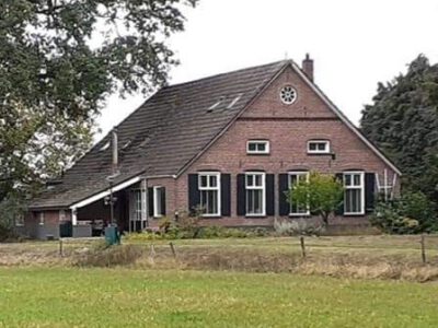 Knalhutte - Koskampweg 2, IJzerlo