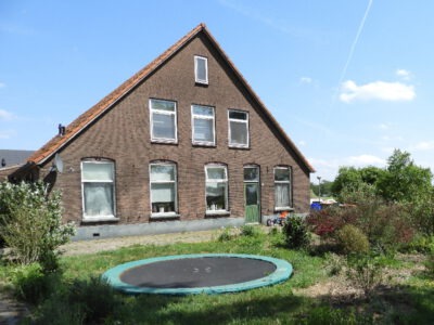 Wilhelminahoeve, Barnekampsdijk 4, Lintelo