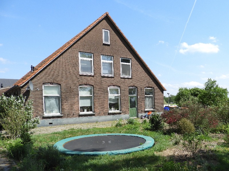 Wilhelminahoeve, Barnekampsdijk 4, Lintelo