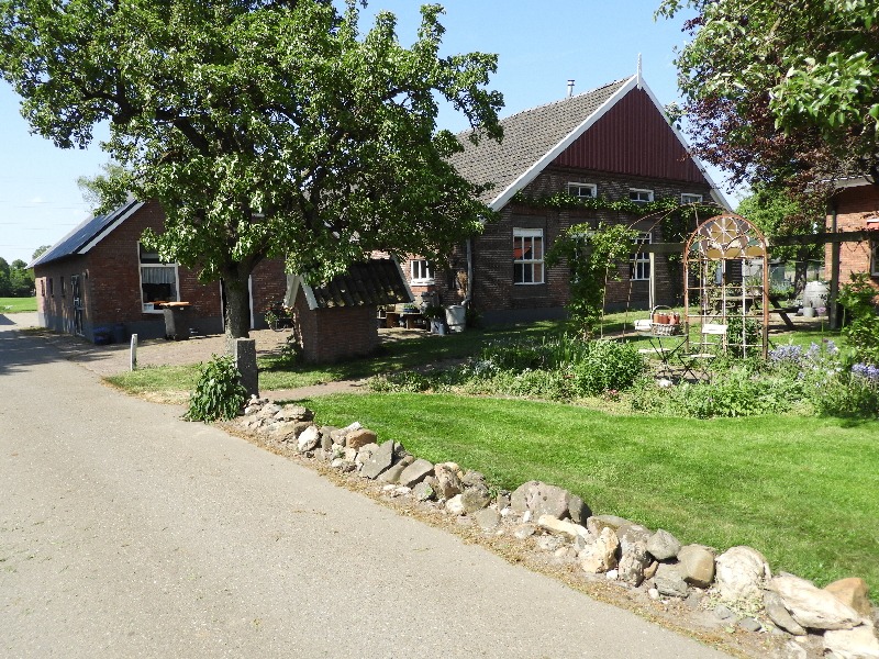 Klein Gussinklo, Vellegendijk 9, Lintelo