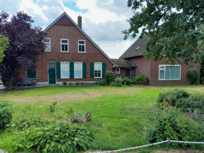 Velsdijk 8(a), IJzerlo (Nieuw Lindert)