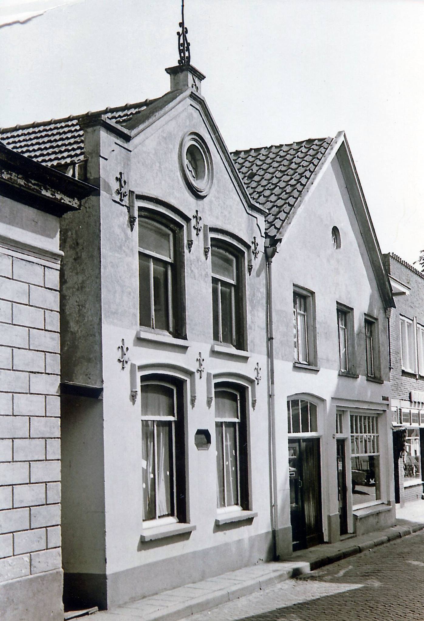 Kerkstraat 25-27, Aalten