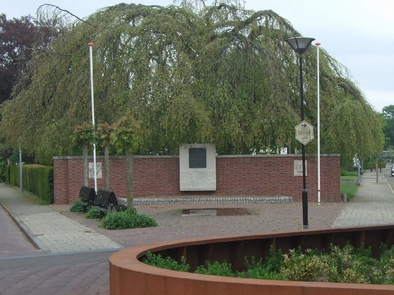 Onderduikersmonument, Stationsstraat, Aalten