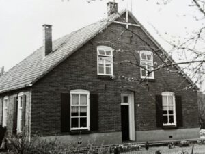 Korten uut de Bos, Dinxperlosestraatweg 94, IJzerlo