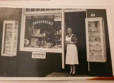 Drogisterij Lanting-Te Linde, Dijkstraat 26, Aalten