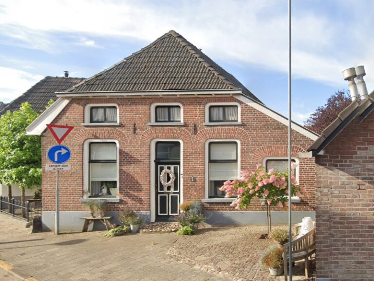 Berkenhovestraat 1, Aalten