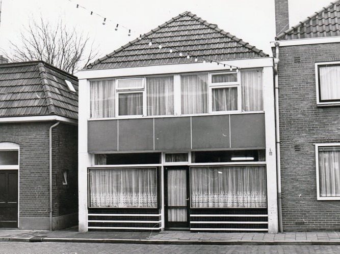 Bredevoortsestraatweg 22, Aalten (Broodjesbar De Stoof)