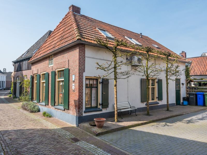 Officierstraat 2, Bredevoort