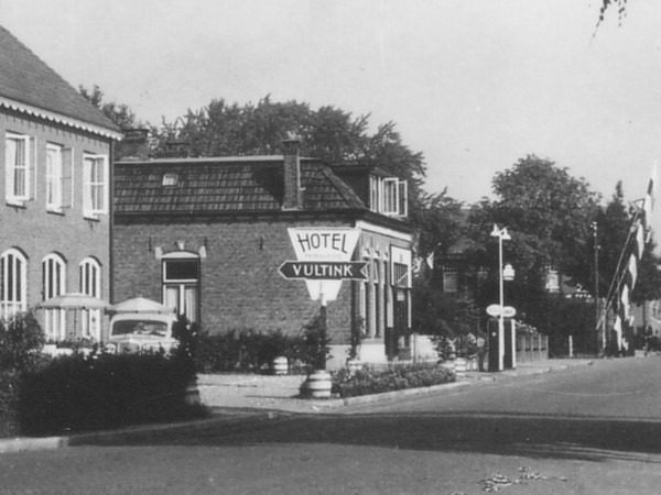 Plein Zuid 15, Aalten