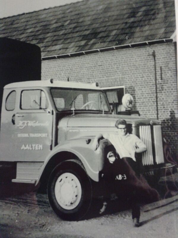Scania van H.J. Westerveld Intern. Transport, chauffeur: Henk Neerhof
