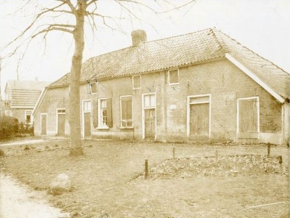 't Zand 14-15, Bredevoort - De Oude Boerderij (1975)