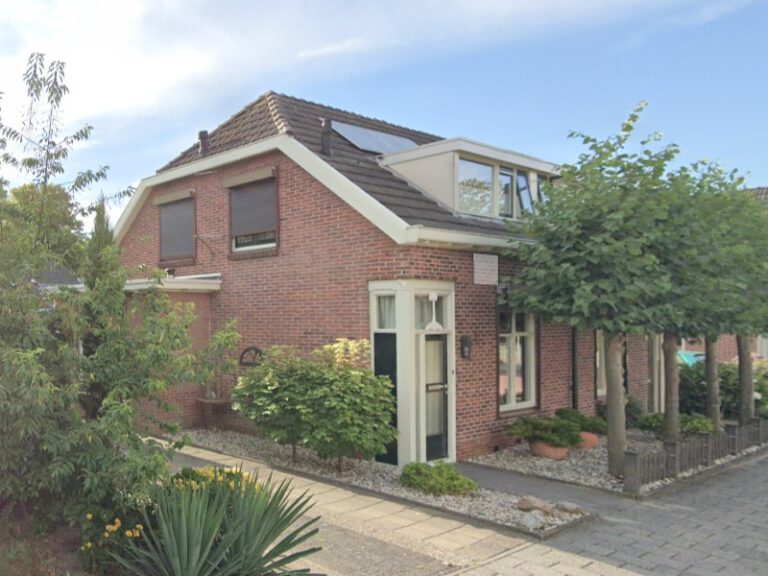 Dillenburgstraat 6-8, Aalten