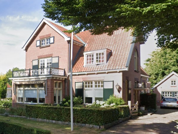 Stationsstraat 12, Aalten