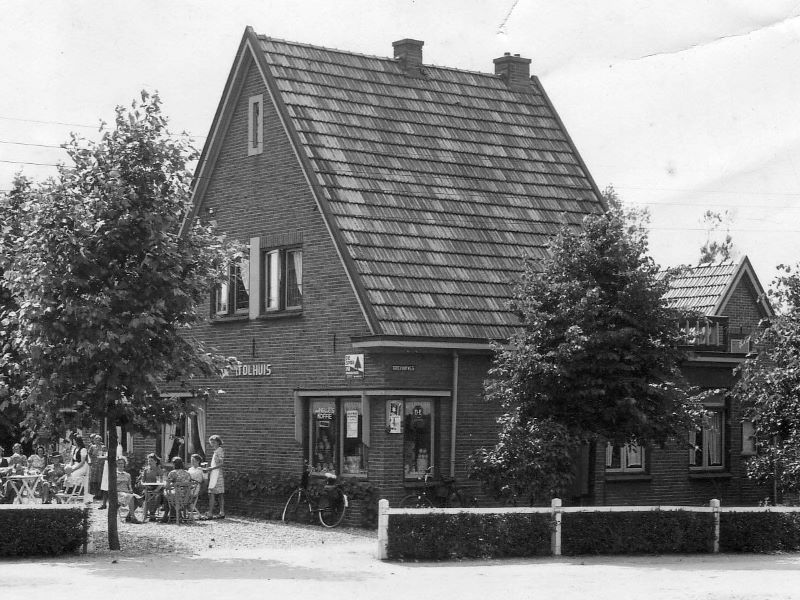 Varsseveldsestraatweg 70, Aalten ('t Tolhuis)