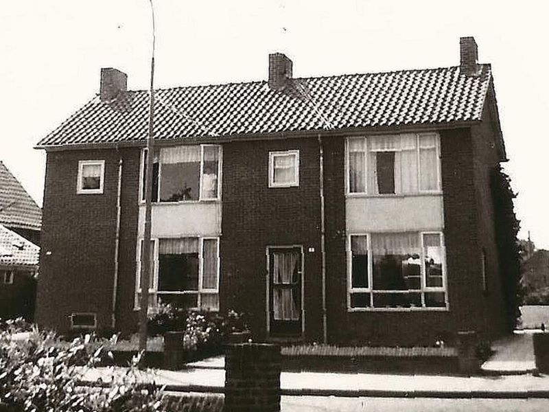 Admiraal de Ruyterstraat 9, Aalten