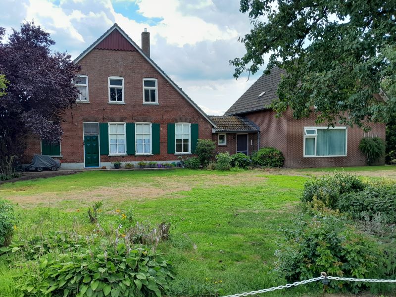 Velsdijk 8, Heurne