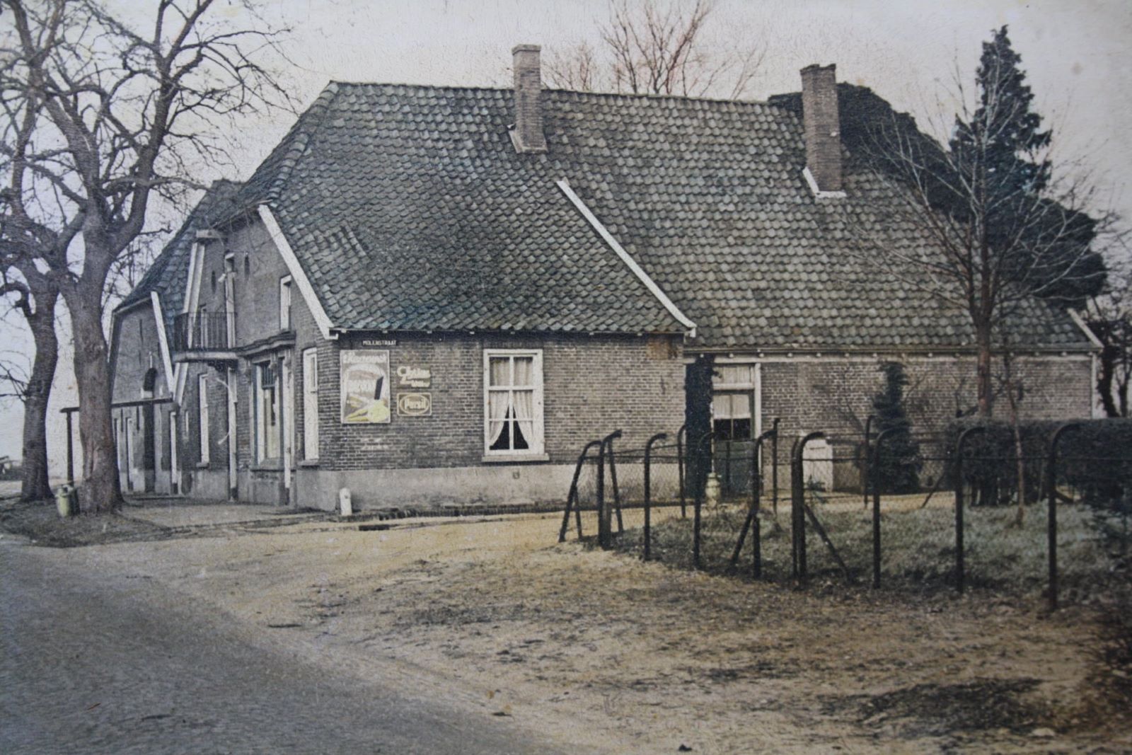 Lammers + RK kerkhof - Varsseveldsestraatweg, Aalten