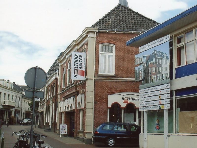 Holthuis Naaimachines - Landstraat 10, Aalten