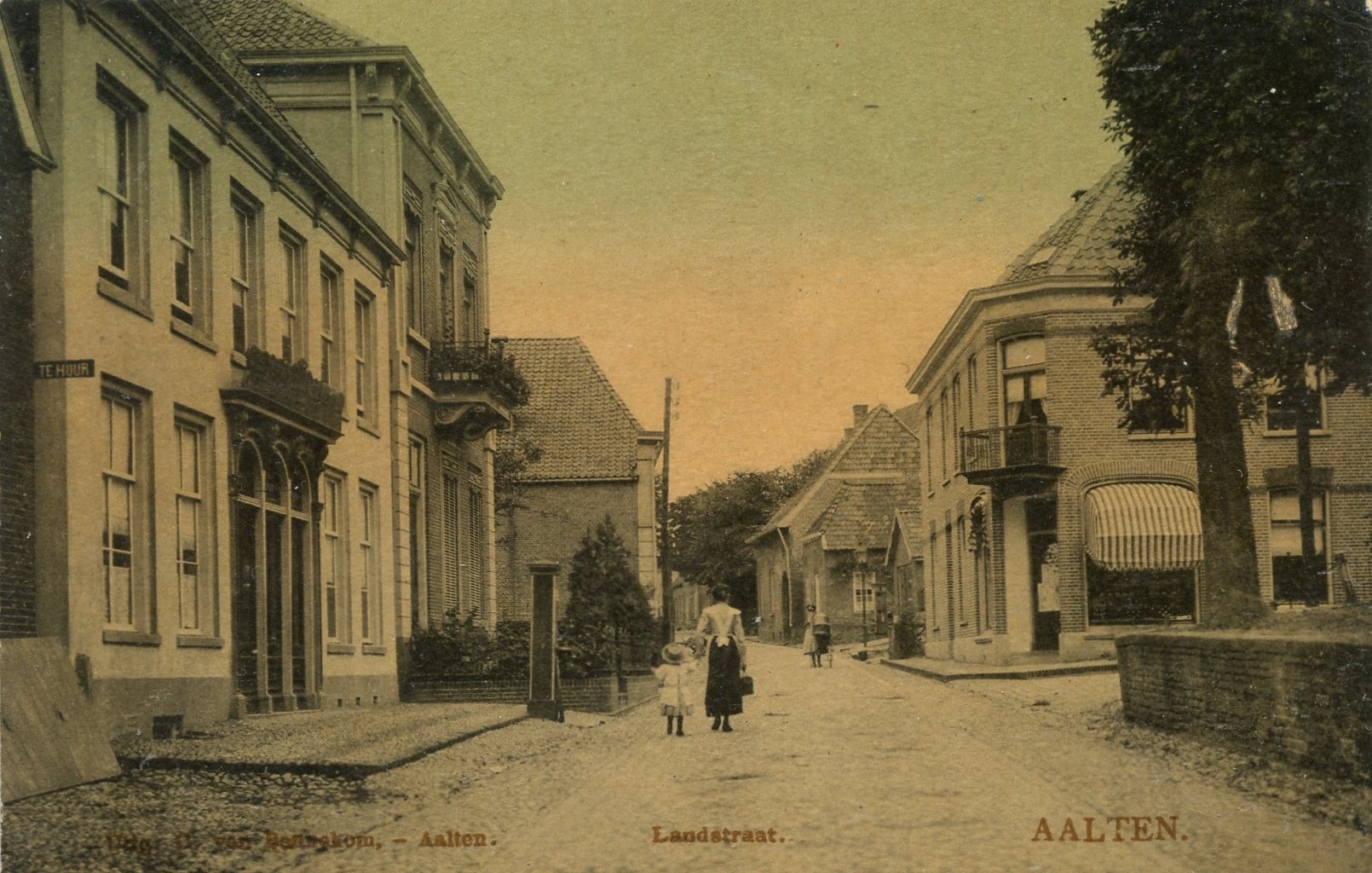 Landstraat 19-25, Aalten