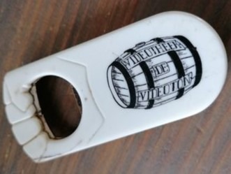 Flesopener videotheek De Videoton, Dijkstraat 3, Aalten