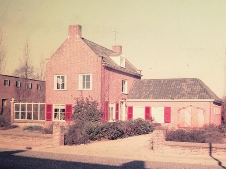 Admiraal de Ruyterstraat 6, Aalten