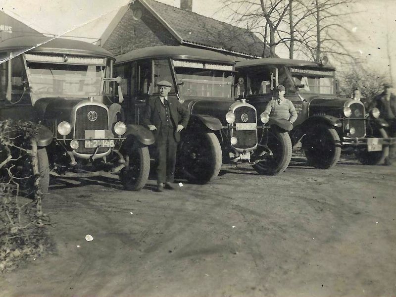 Veldhuis, 3 bussen lijndienst Winterswijk-Dinxperlo
