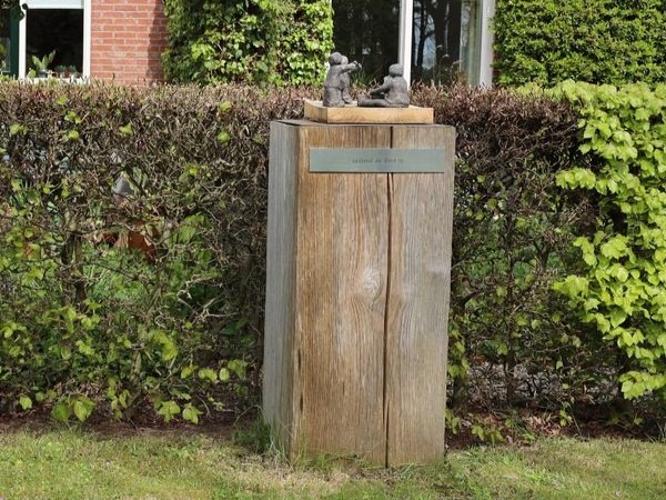 Monument 'Spelend de dood in', Piepersweg, Aalten