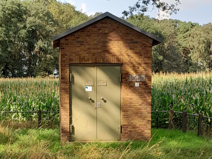 Transformer substation Gendringseweg 4, Lintelo (foto: G. Scheurs)