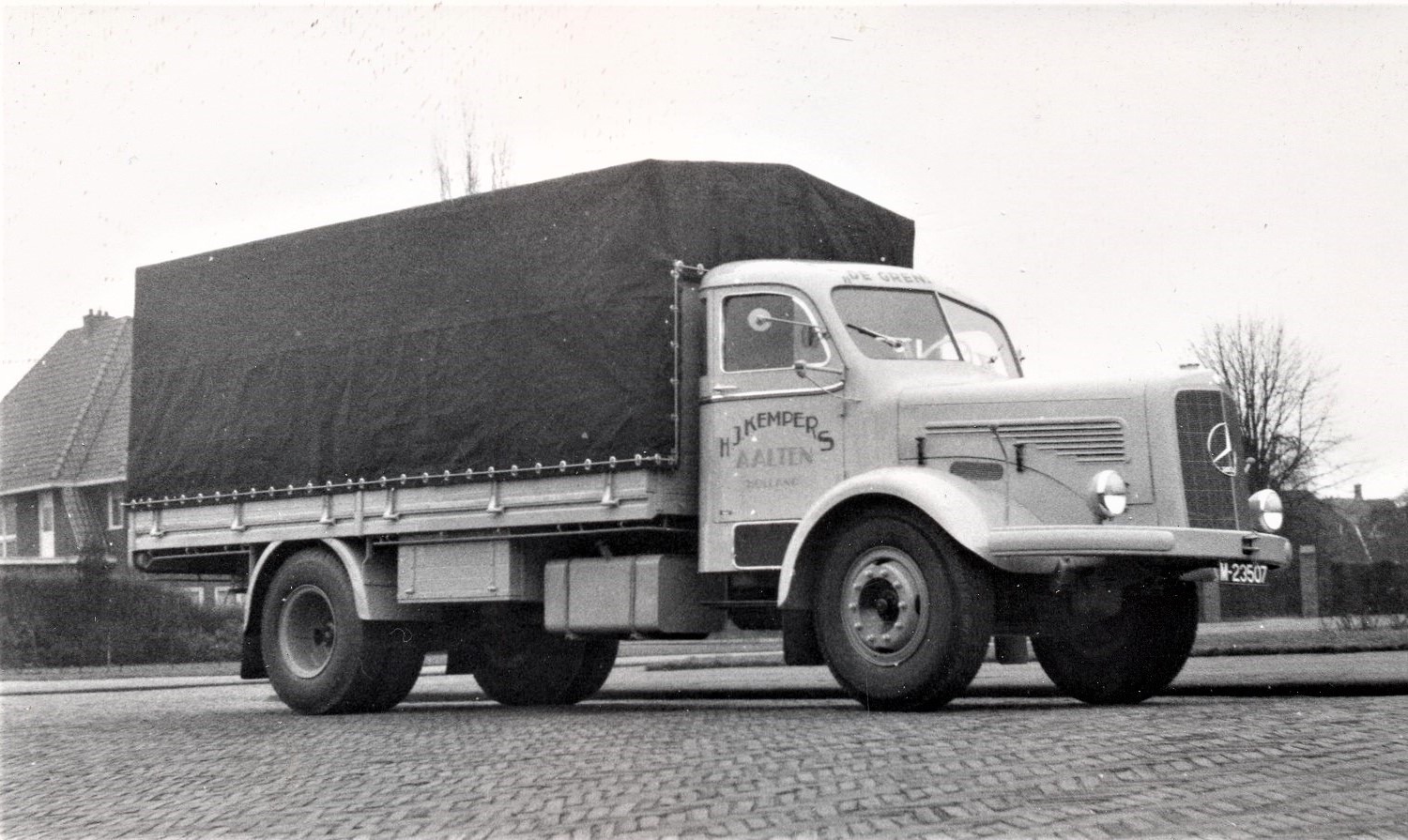 De Grenskoerier (Kempers)