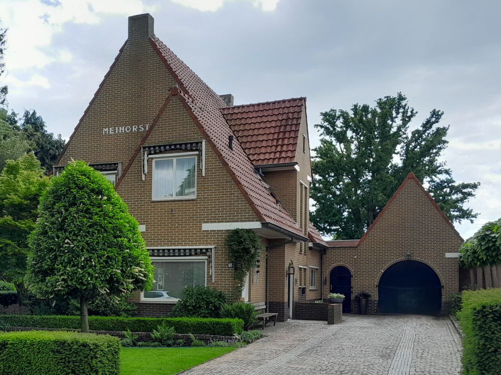 Slicher van Bathstraat 1, Aalten