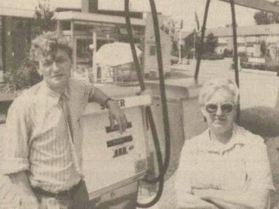 Pomphouder Kobus en zijn vrouw zijn niet blij met de manier van bezuinigen door de politie - De Telegraaf, 26 juli 1988